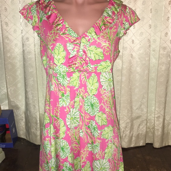 Lilly Pulitzer Dresses & Skirts - Lilly Pulitzer Sleeveless Dress - Size Medium